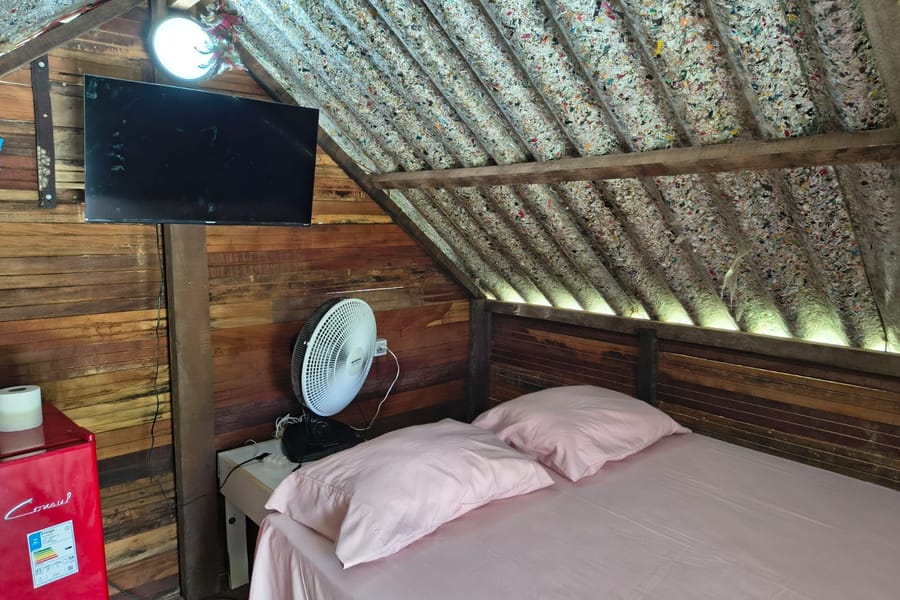 Cama de casal da Cabana Branca